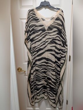 Rag & Bone Kaia Zebra Print Silk Blend Cover Up Kaftan Ivory White Tiger Black